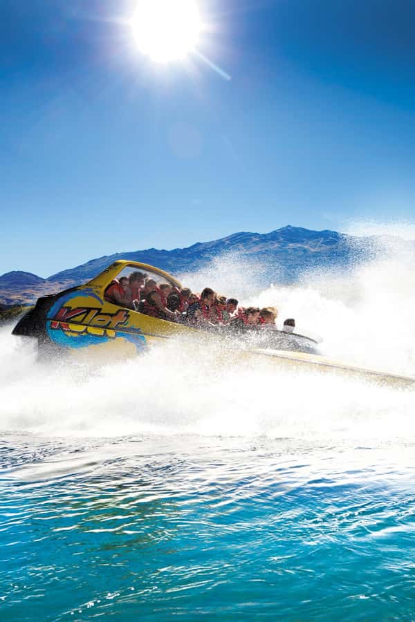 Queenstown: Shotover River and Kawarau River Jet Boat Ride - Shotover River 360° spins: the moment you’ll feel in your stomach