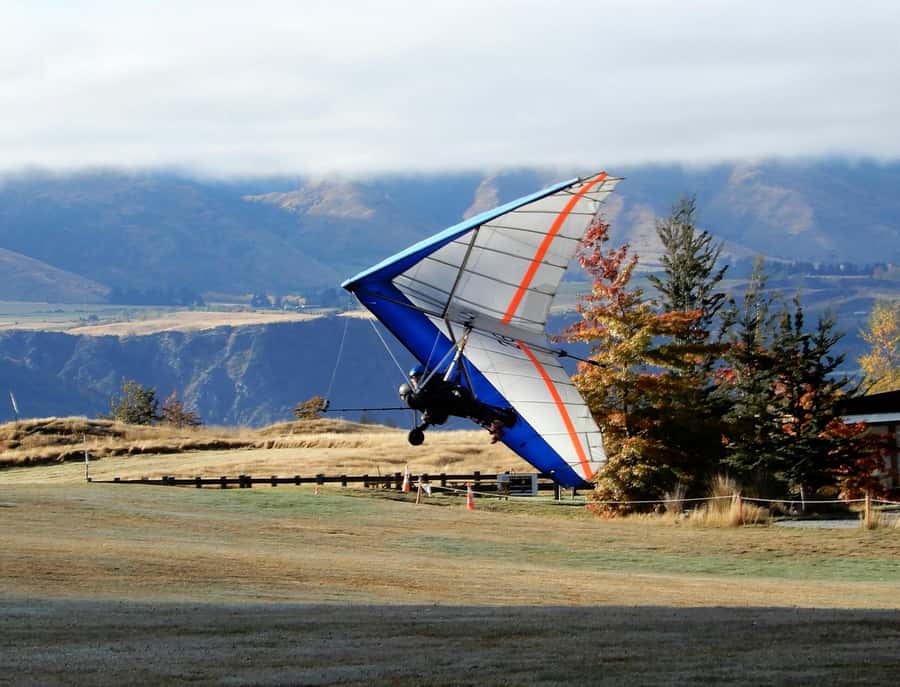 Queenstown: Tandem Hang Gliding Experience - Key things that make this hang gliding trip work