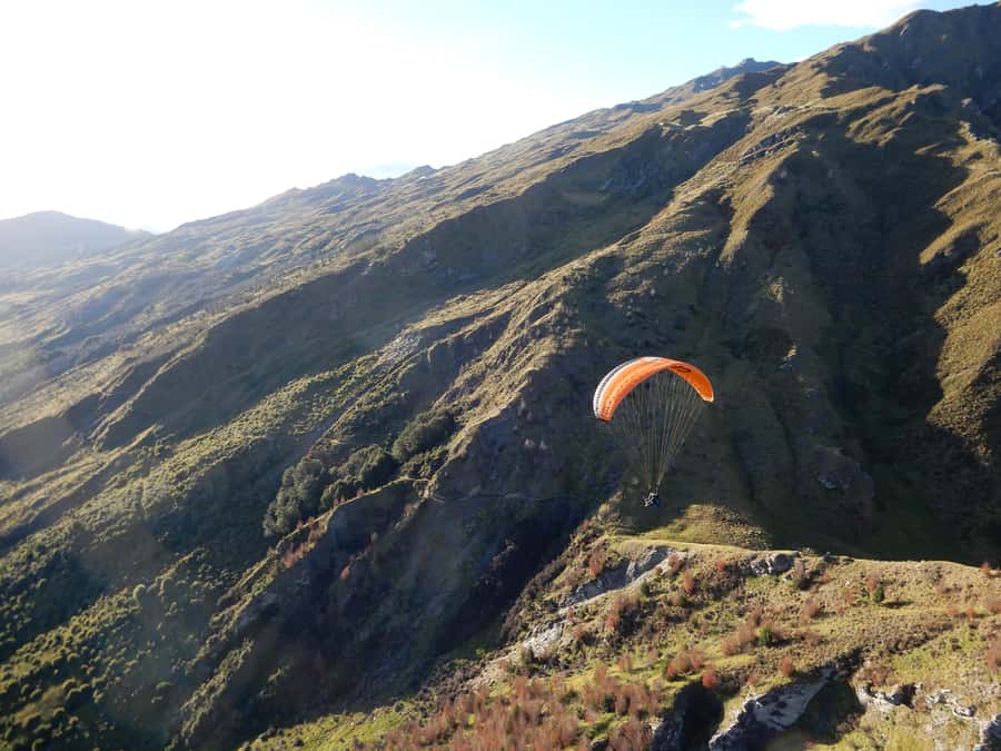 Queenstown: Tandem Paragliding Experience - Guides and pilot experience: the human factor in tandem flights