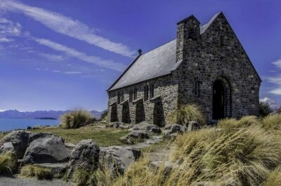 Queenstown to Lake Tekapo via Mt Cook One-Way Small Group Tour - Meeting points and the small-group setup