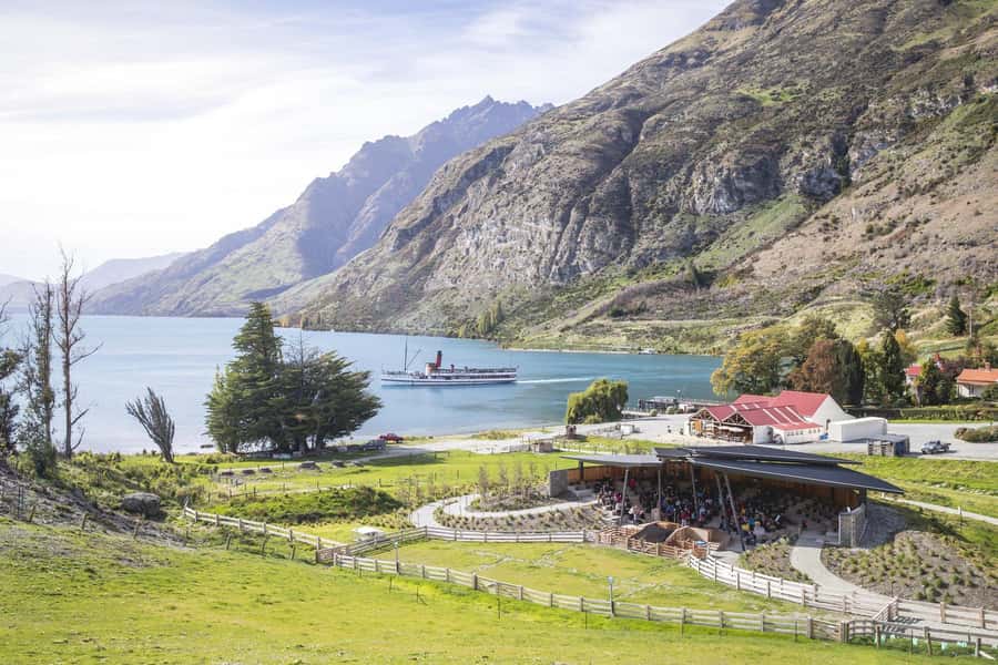 Queenstown: Walter Peak Gourmet BBQ & Lake Whakatipu Cruise - Old woolshed tea: where it fits into your day