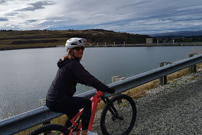Roxburgh Gorge Bike Hire with Jet Boat & Return Shuttle Included - Clyde to Alexandra: the warm-up stretch that avoids rushing