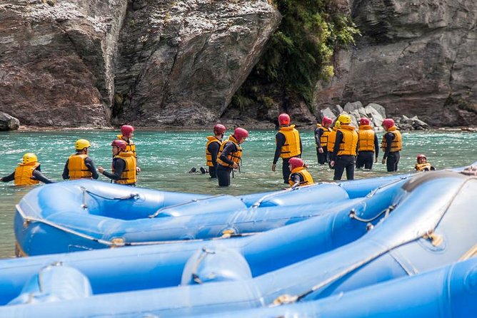 Shotover River Rafting Trip from Queenstown - Gear, hot showers, and what to bring for a wet, 5-hour half-day
