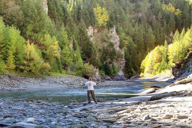 Skippers Canyon 4WD Tour from Queenstown - Skippers School Stop: Short Walks, Mid-Morning Tea, and Homemade Cheese