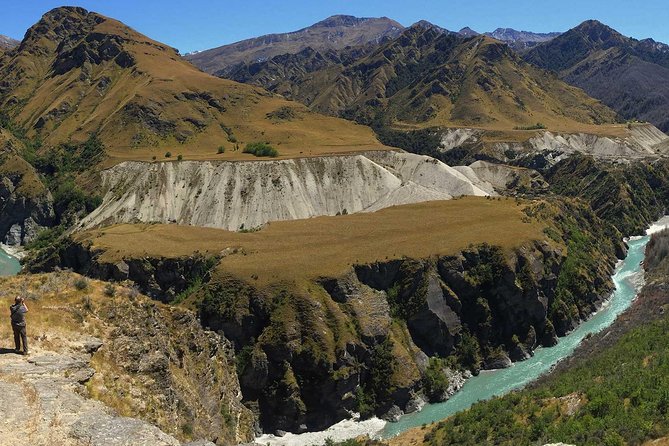 Skippers Canyon Private Half Day 4WD Tour, Queenstown NZ - Skippers Canyon Road in a Private Land Rover Discovery