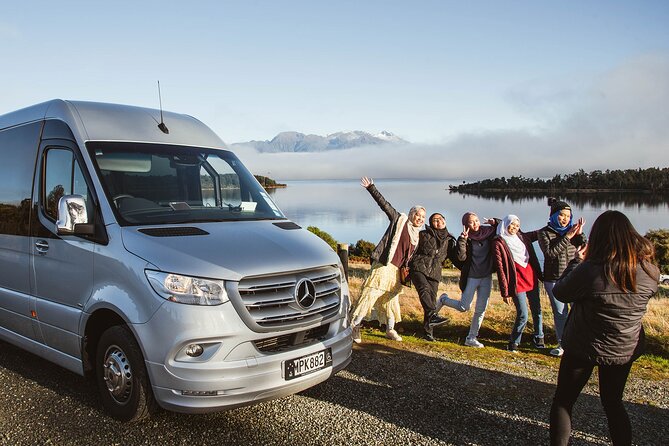 Small Group, Award Winning Milford Sound Day Experience & Cruise - Packed picnic lunch and onboard comforts that keep the day moving