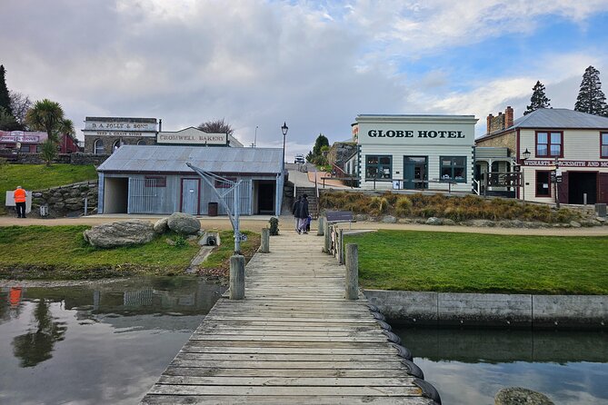 Wanaka Private Day Trip from Queenstown: TravelnGo - Arrowtown and the gold rush story: village streets plus Chinese Settlement